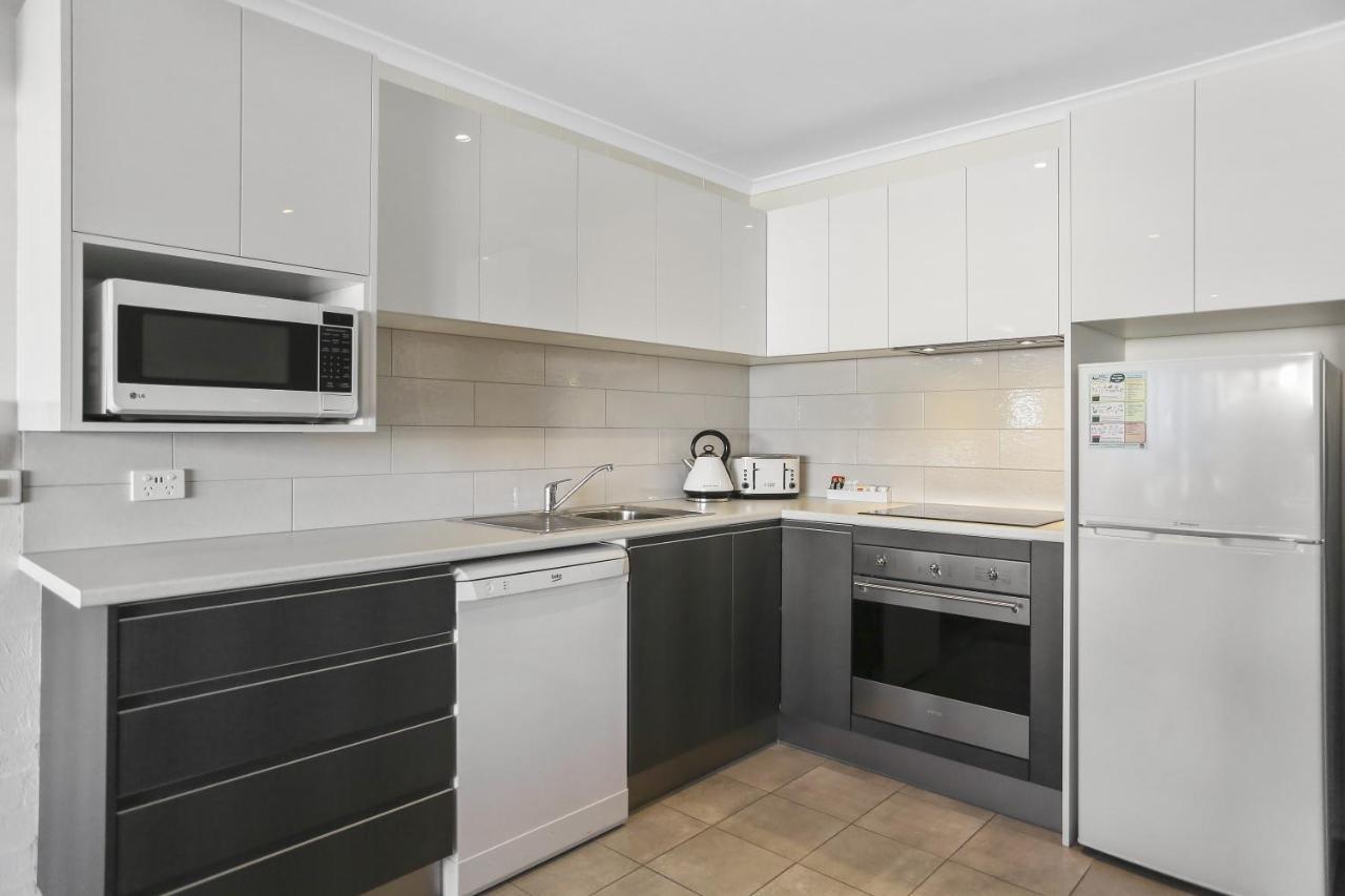 Crown Apartments Merimbula Exterior photo