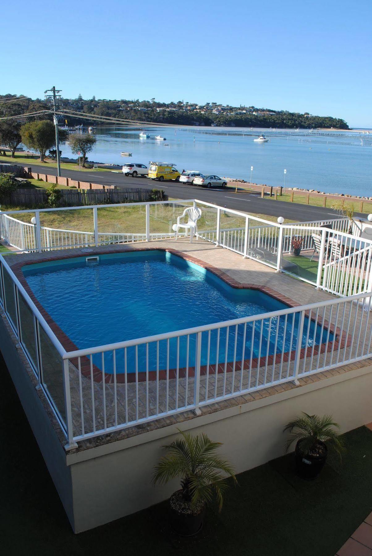 Crown Apartments Merimbula Exterior photo