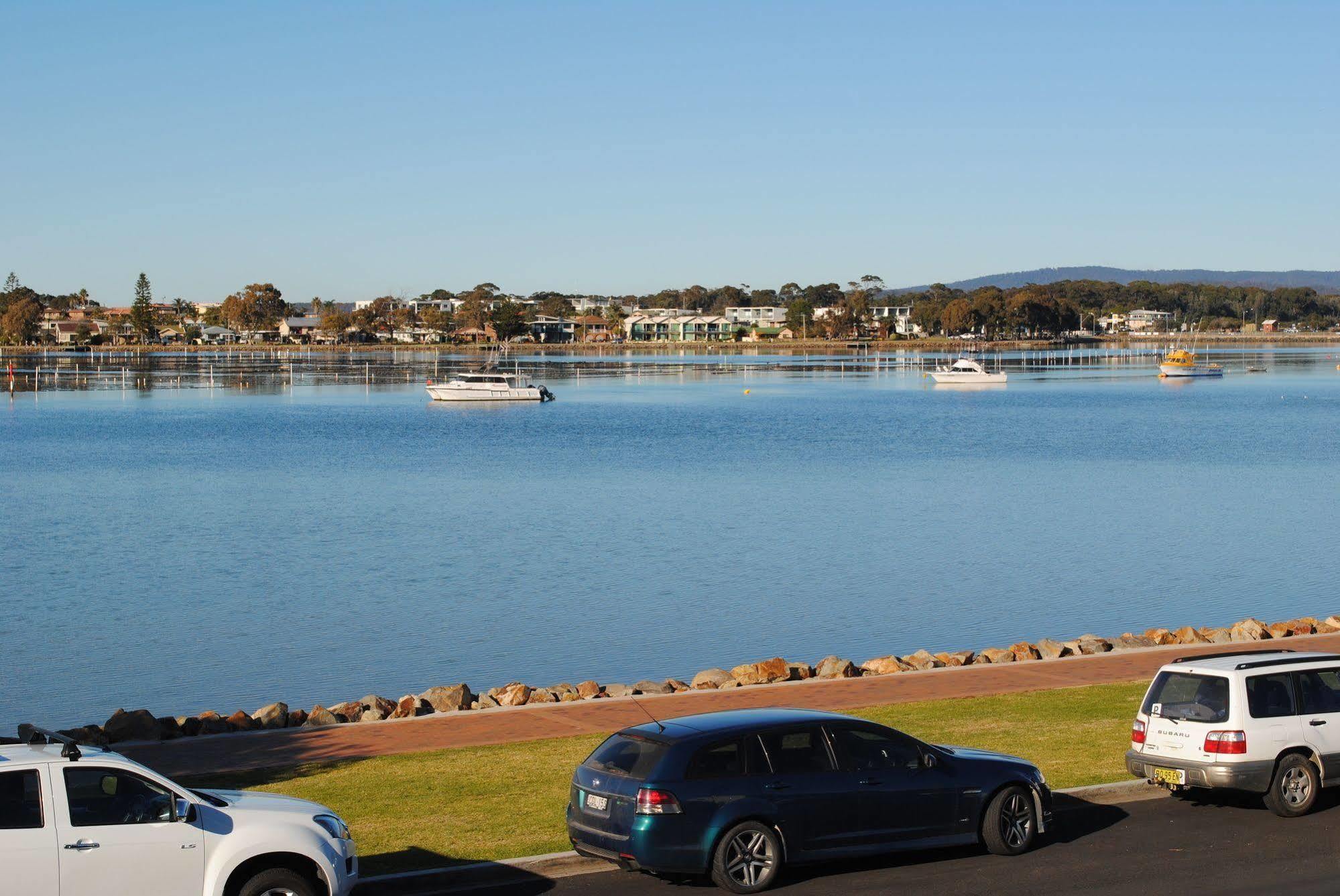 Crown Apartments Merimbula Exterior photo